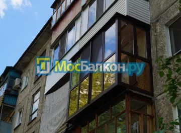 Отделка балкона и лоджии пластиковыми ПВХ панелями в Пушкино от компании МосБалкон
