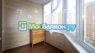 Отделка балкона и лоджии пластиковыми ПВХ панелями в Пушкино от компании МосБалкон