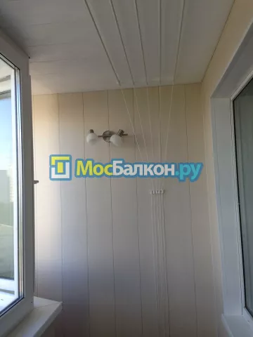Отделка балкона и лоджии пластиковыми ПВХ панелями в Пушкино от компании МосБалкон