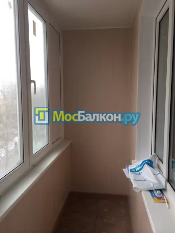 Отделка балкона и лоджии пластиковыми ПВХ панелями в Пушкино от компании МосБалкон