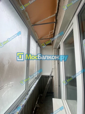 Крыша на балконе в Пушкино монтаж и ремонт по выгодной цене от МосБалкон