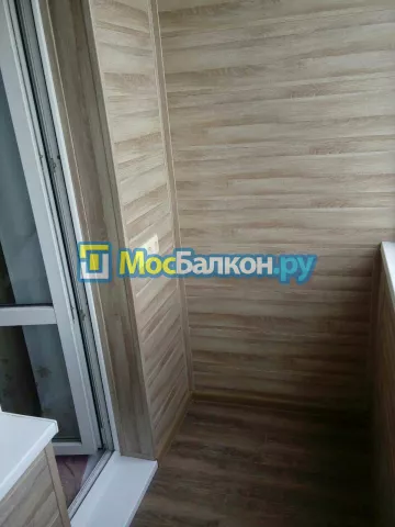 Отделка балкона и лоджии пластиковыми ПВХ панелями в Пушкино от компании МосБалкон