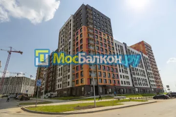 Французское остекление балконов и лоджий под ключ по доступным ценам в Пушкино | МосБалкон