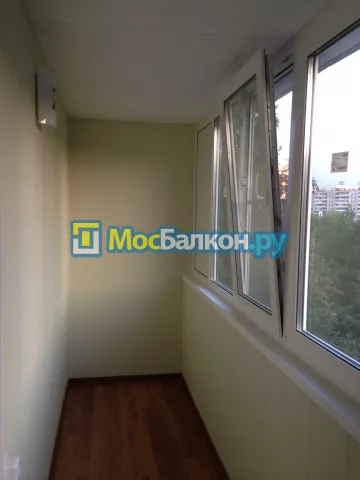 Отделка балкона и лоджии пластиковыми ПВХ панелями в Пушкино от компании МосБалкон